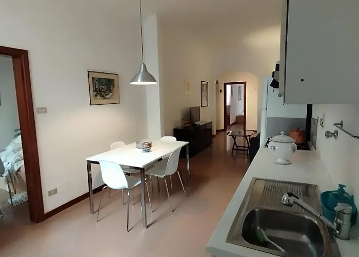 Cartola 30 * بولونيا